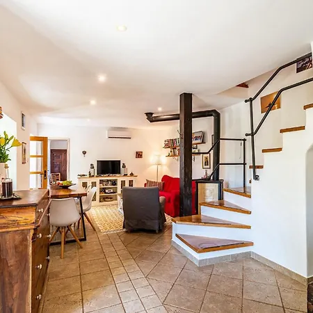 Dom wakacyjny Villa Dol *