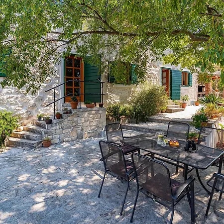 Villa Dol * Dol (Brac)